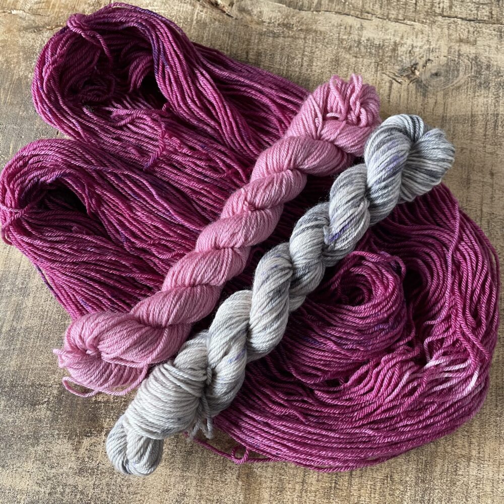 Dahlia|#818 / Lot.1|手染めソックセット - 画像 (2)